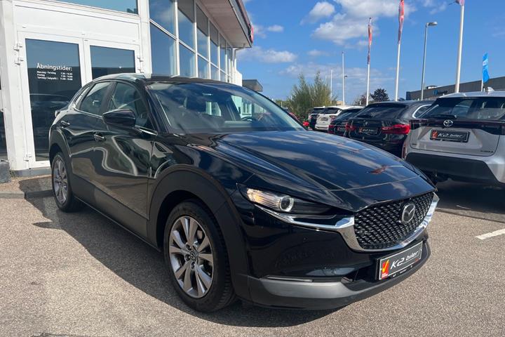 Sort Mazda CX-30 fra 2019 set udefra