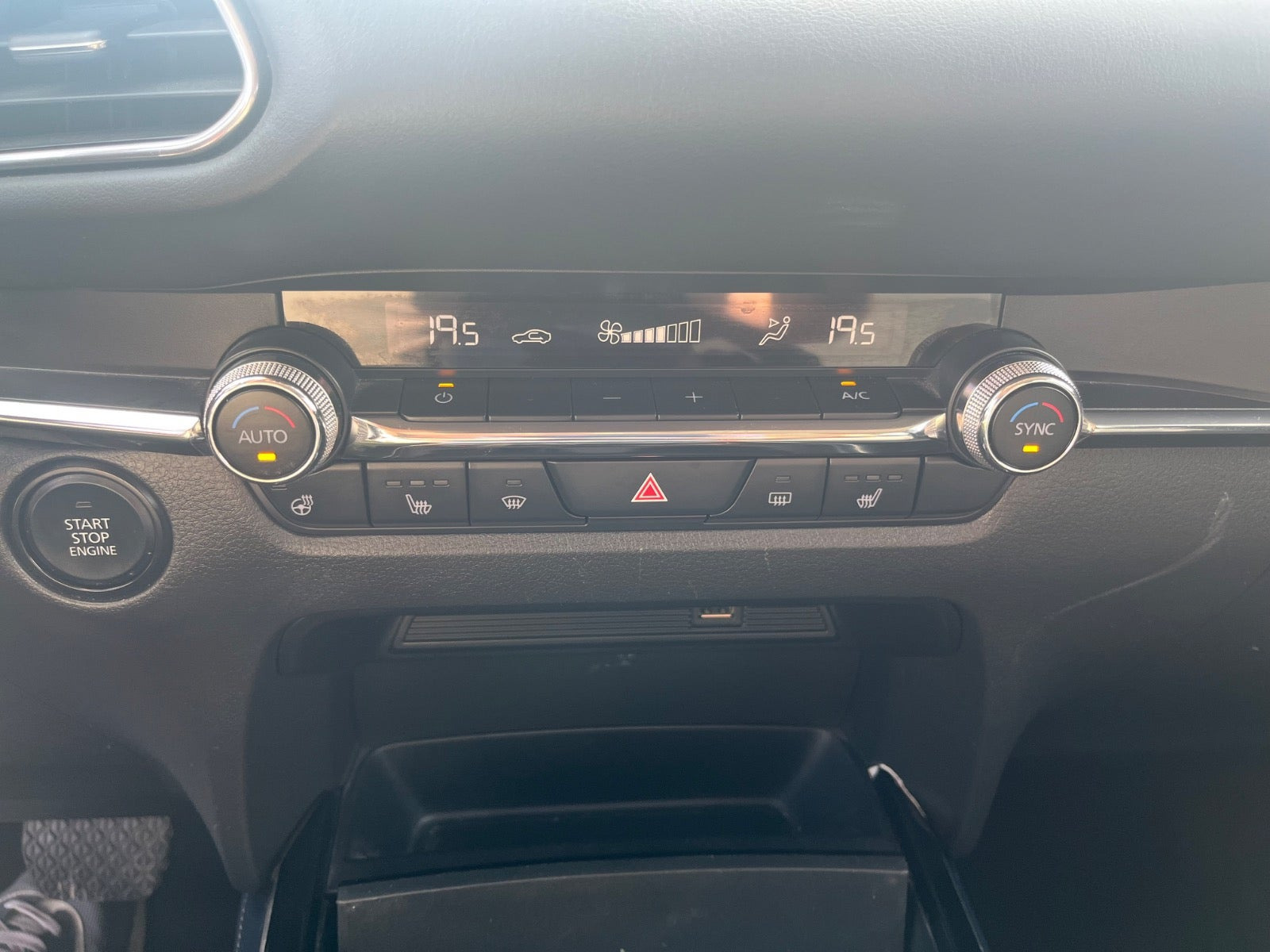 Sort Mazda CX-30 fra 2019