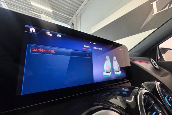 Hvid Mercedes EQA250+ fra 2025