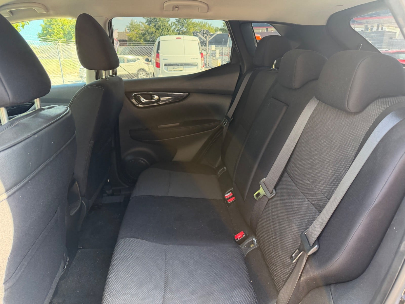 Sort Nissan Qashqai fra 2017