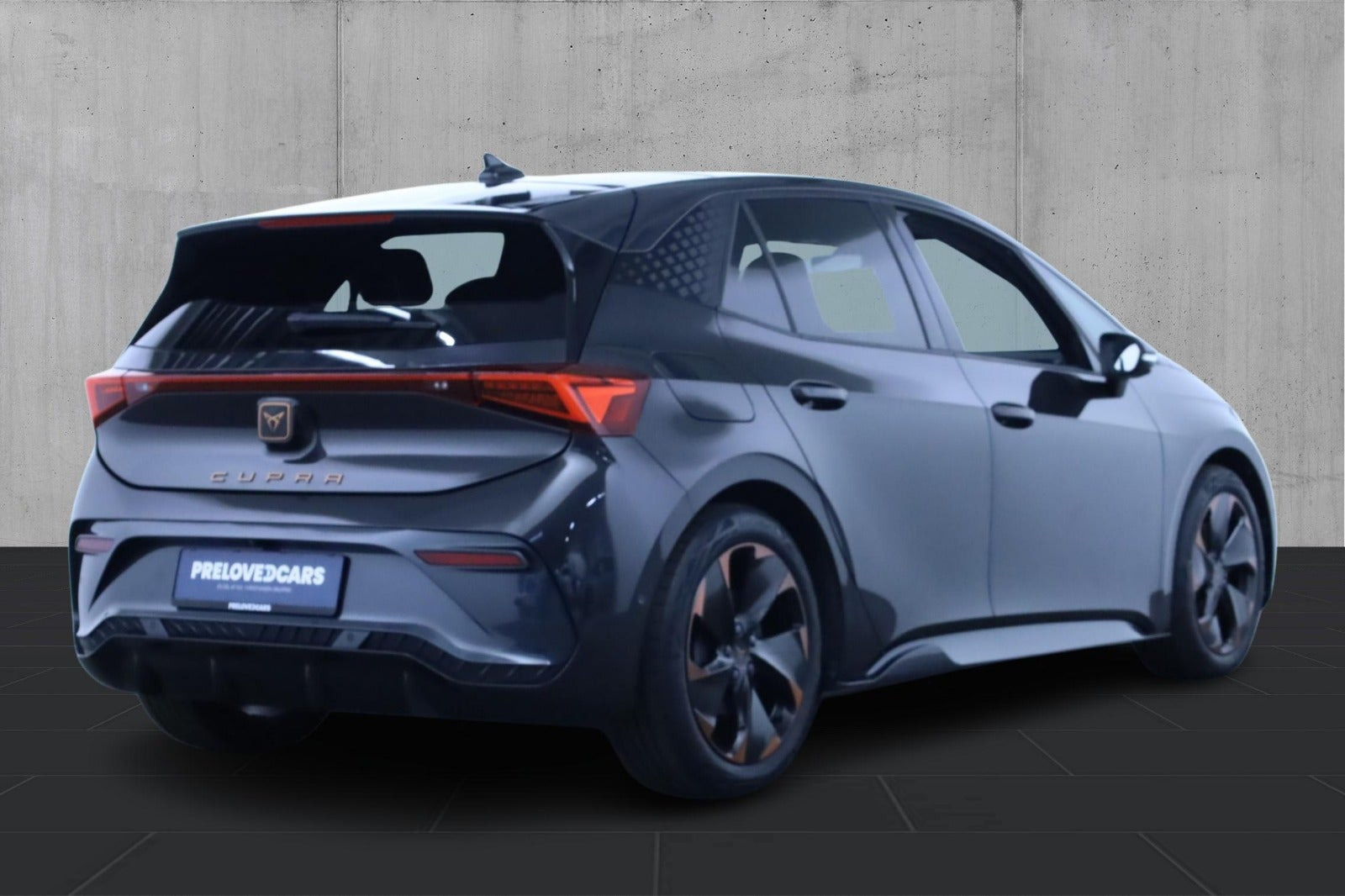 Grå Cupra Born fra 2024
