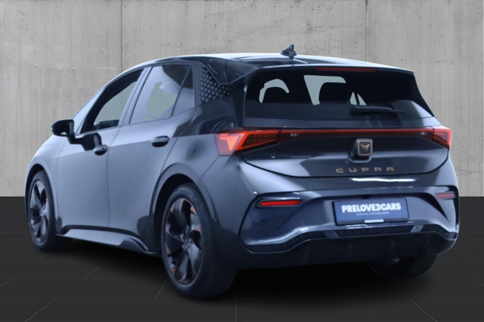 Grå Cupra Born fra 2024