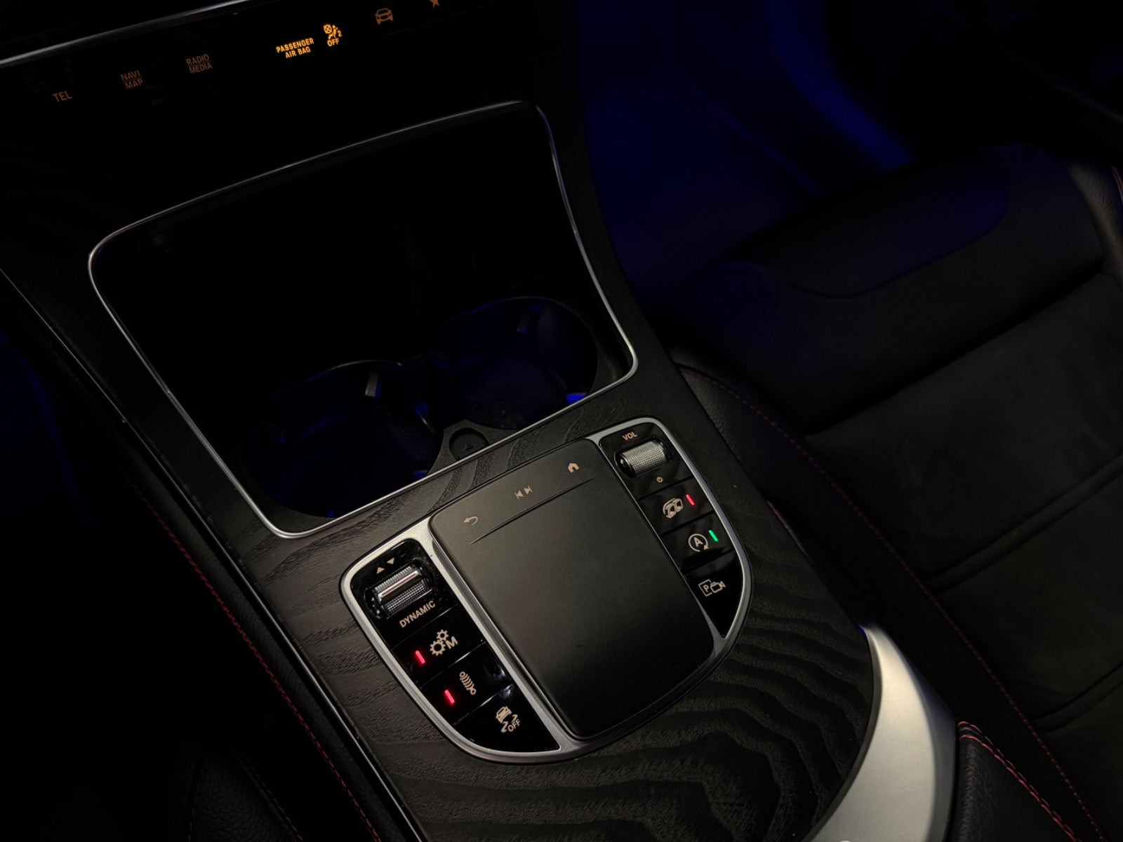 Sort Mercedes GLC43 fra 2020