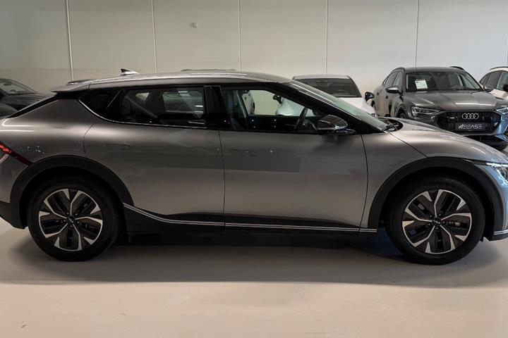 Grå Kia EV6 fra 2024