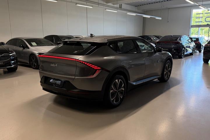 Grå Kia EV6 fra 2024