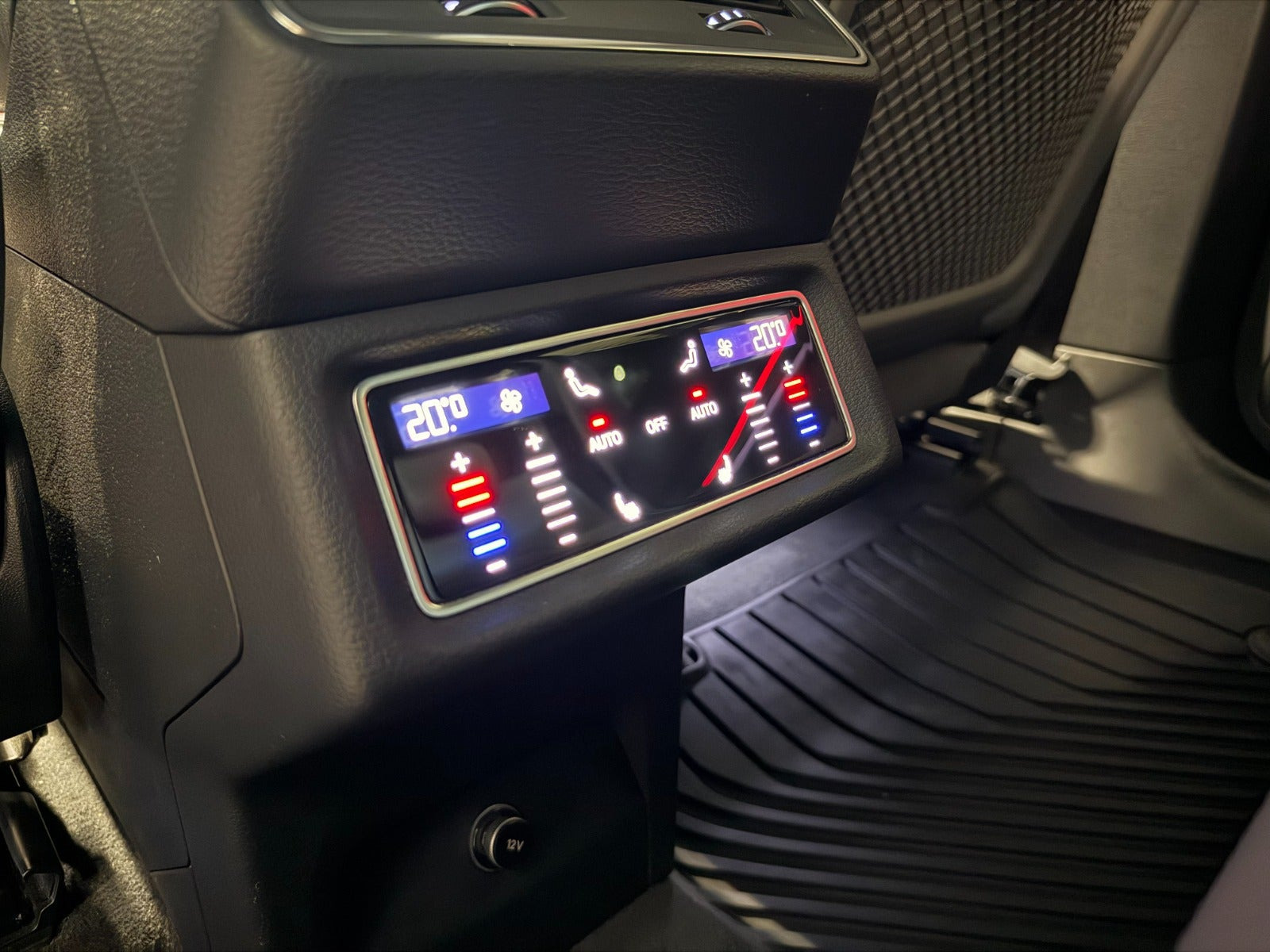 Sort Audi e-tron fra 2021