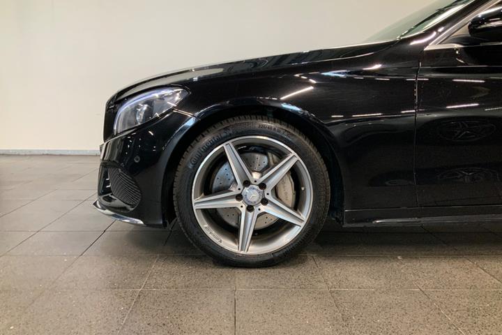 Sort Mercedes C400 fra 2015