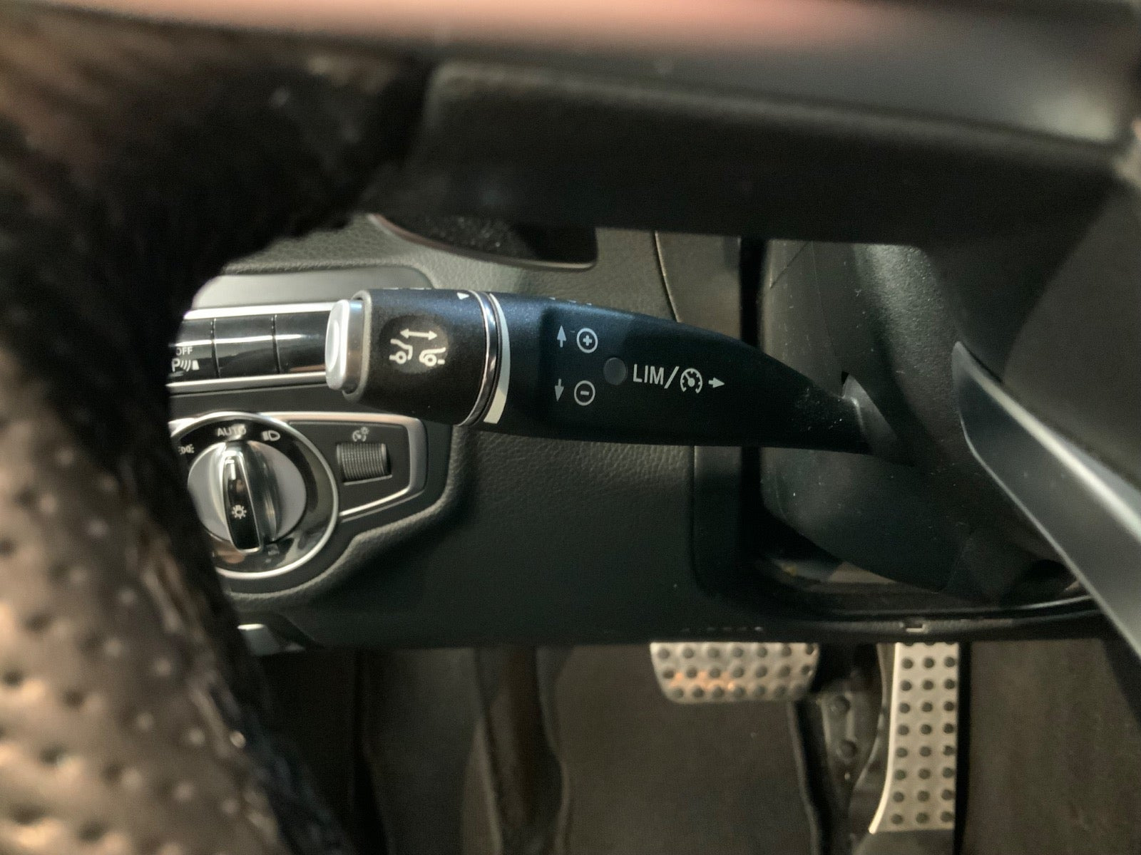 Sort Mercedes C400 fra 2015
