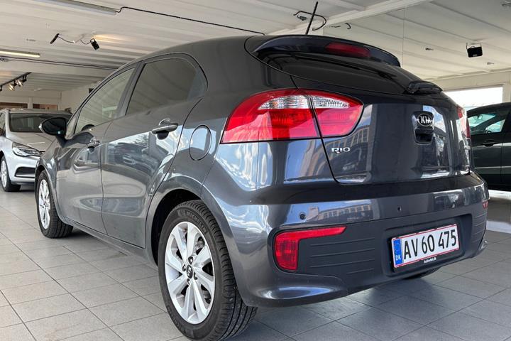 undefined Kia Rio fra 2015