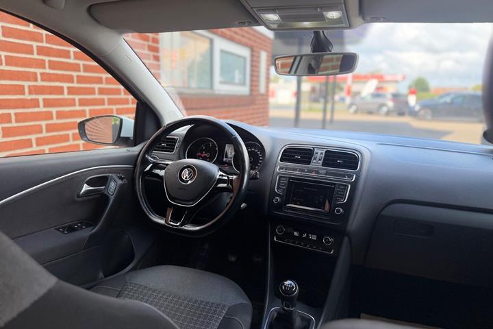 Hvid VW Polo fra 2015