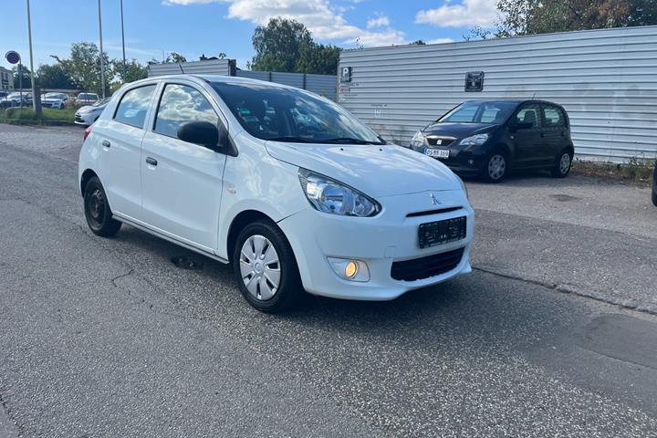 Hvid Mitsubishi Space Star fra 2015