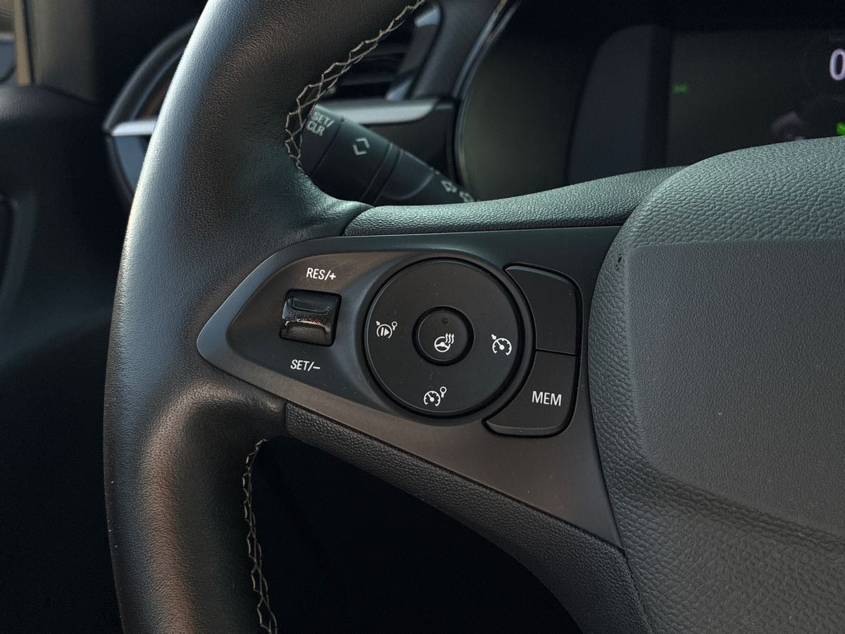 Sort Opel Corsa-e fra 2023