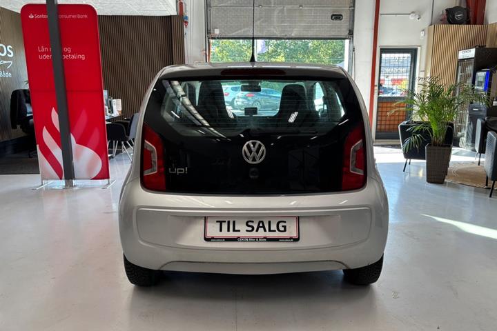 Sølv VW UP! fra 2012