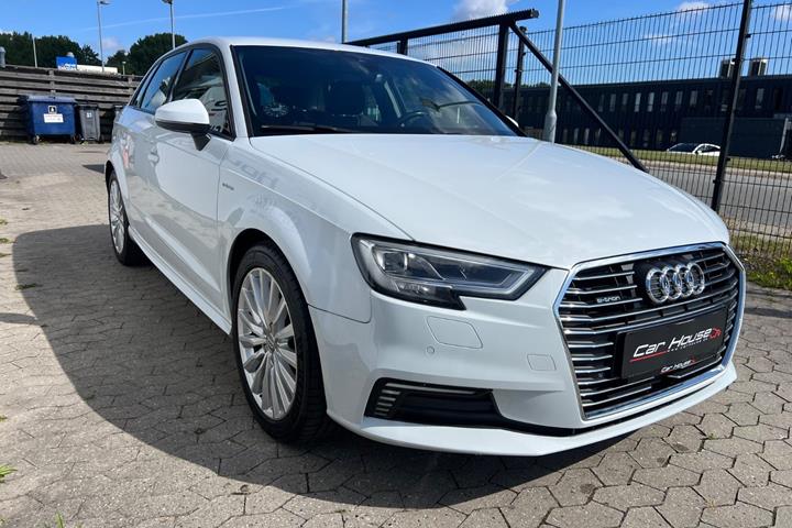 Hvid Audi A3 fra 2017