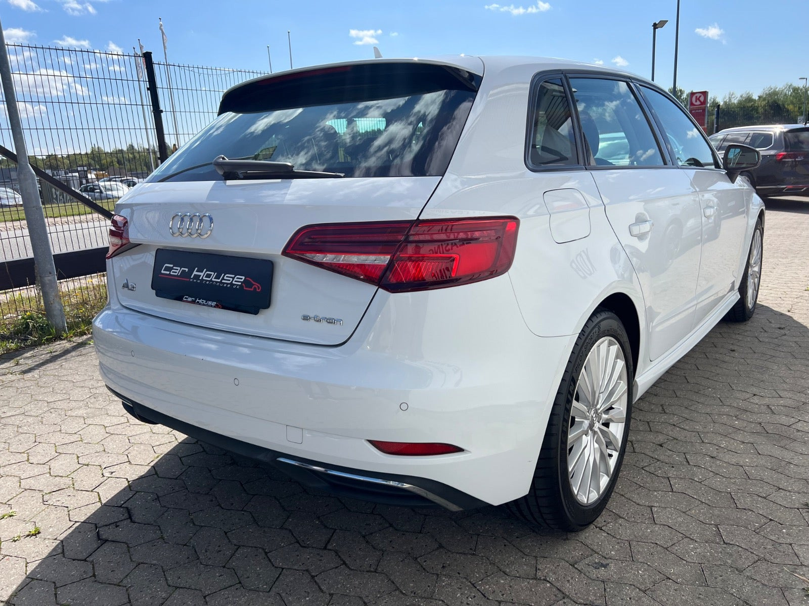 Hvid Audi A3 fra 2017