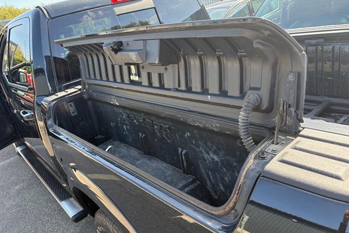 Sort Dodge RAM 1500 fra 2017