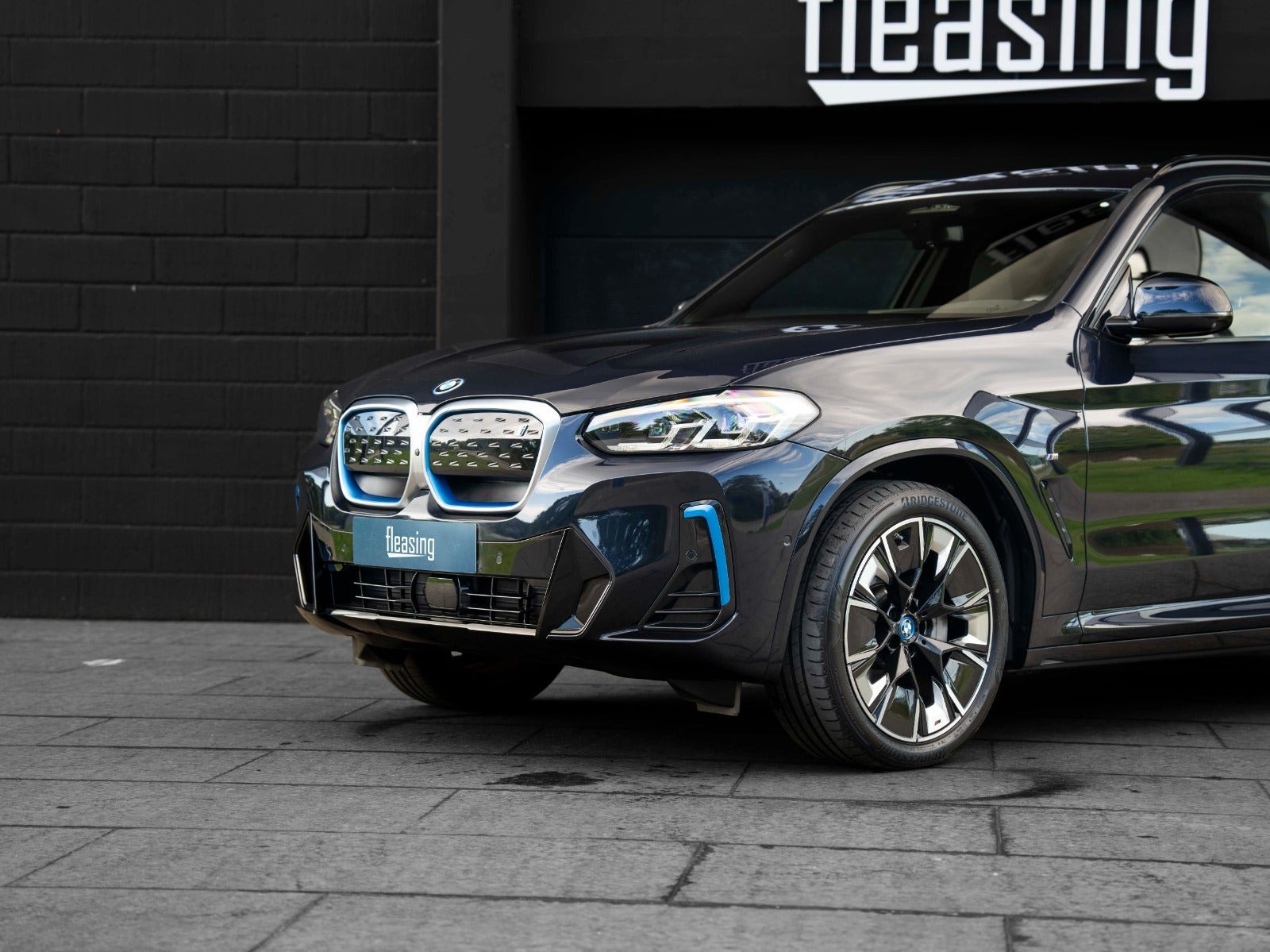 Sort BMW iX3 fra 2022