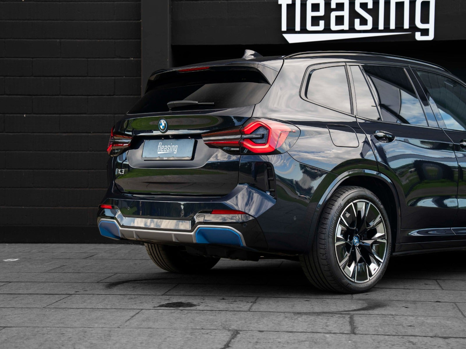 Sort BMW iX3 fra 2022