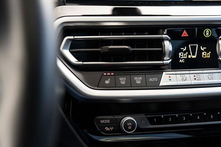 Sort BMW iX3 fra 2022