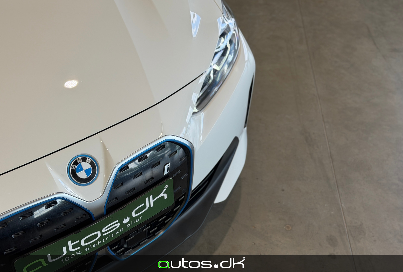 Hvid BMW i4 fra 2023