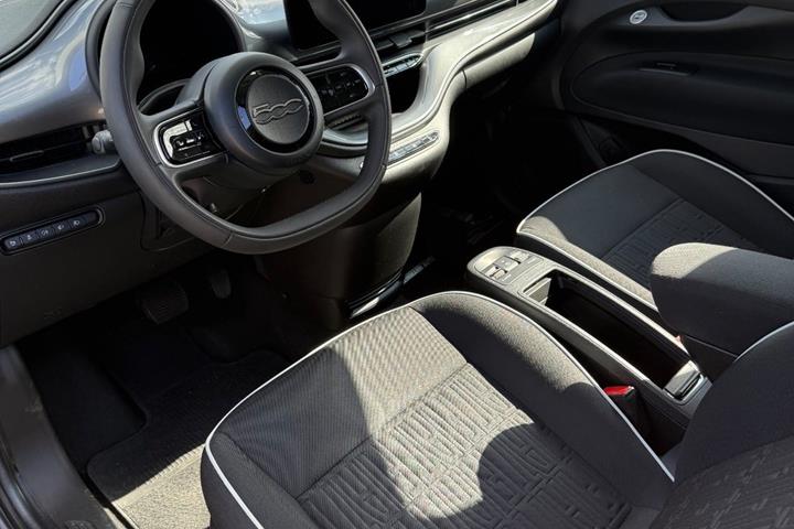 undefined Fiat 500e fra 2023
