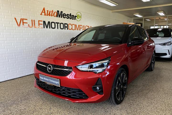 Rød Opel Corsa-e fra 2023