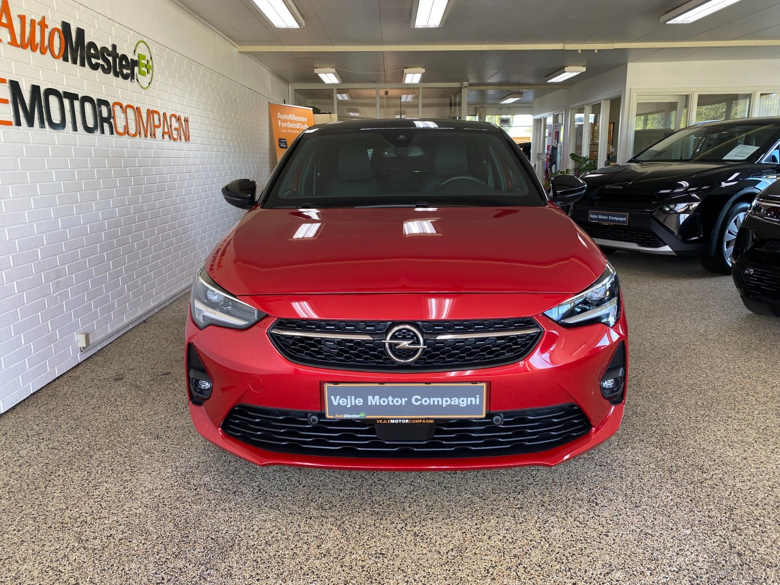 Rød Opel Corsa-e fra 2023