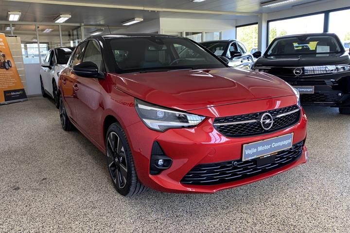 Rød Opel Corsa-e fra 2023
