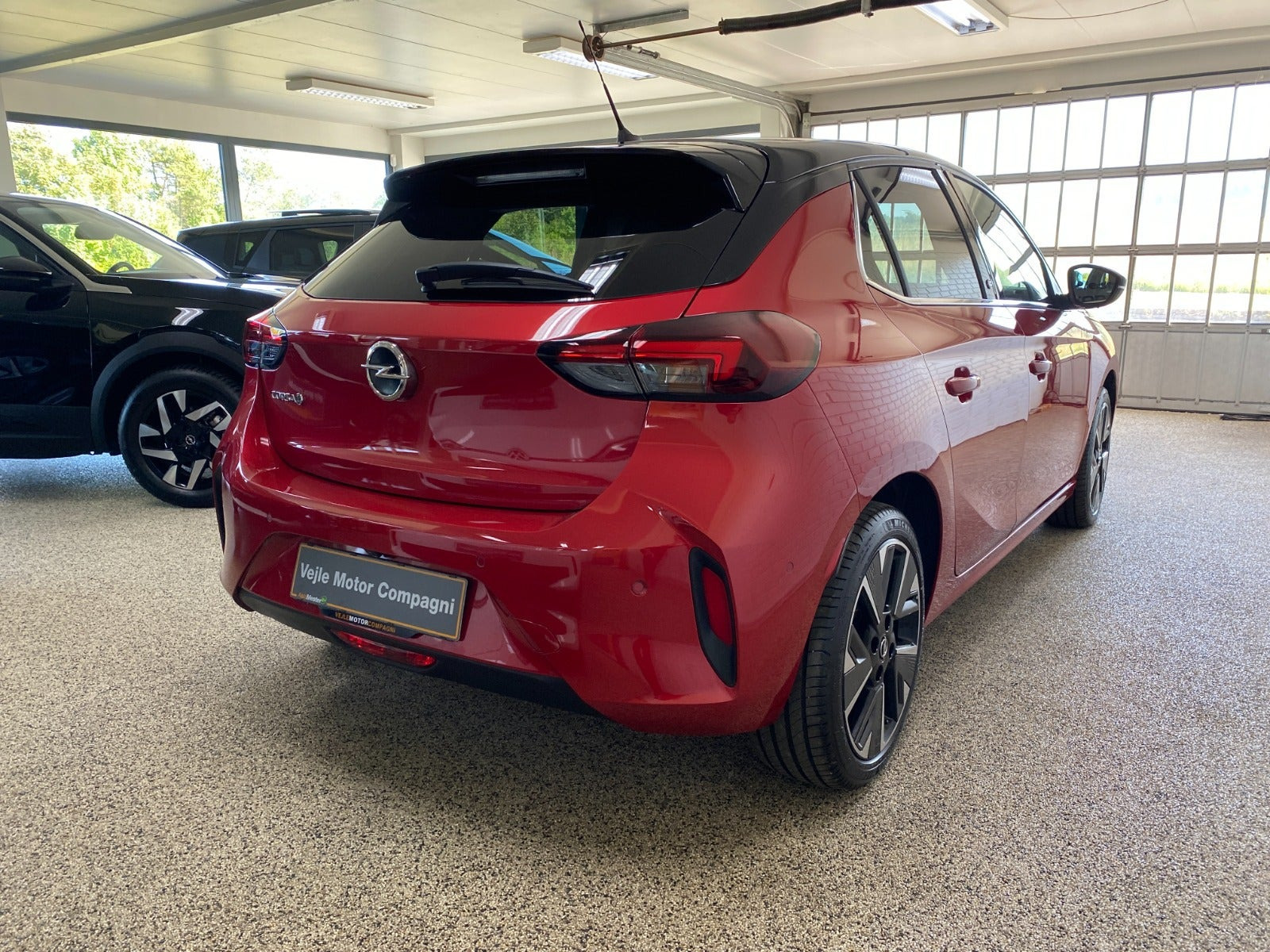 Rød Opel Corsa-e fra 2023