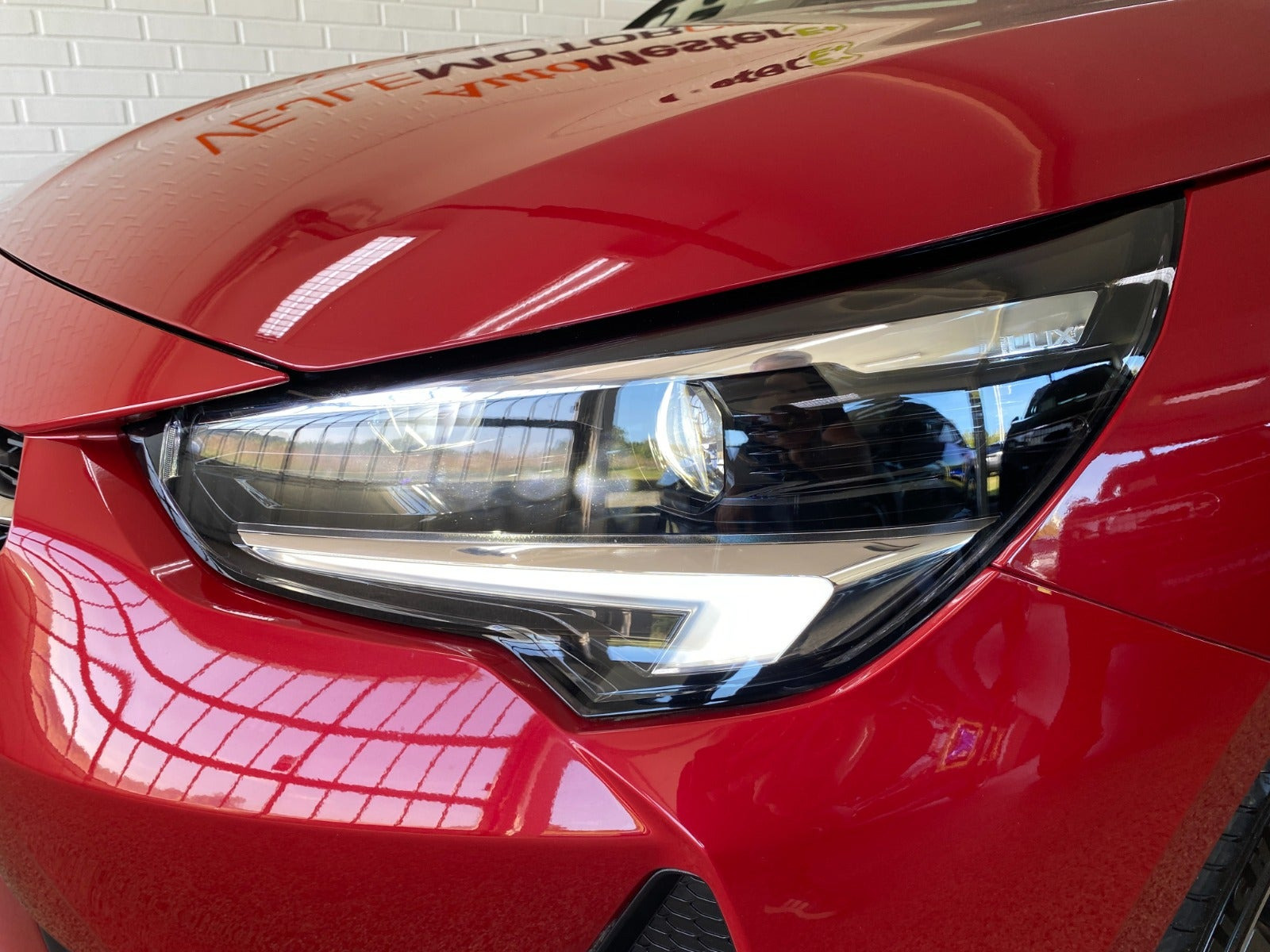 Rød Opel Corsa-e fra 2023