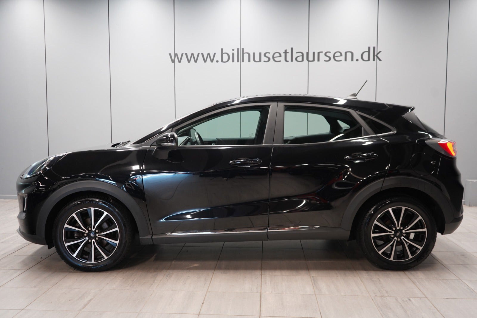 Sort Ford Puma fra 2020
