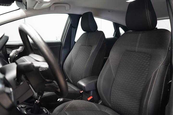 Sort Ford Puma fra 2020