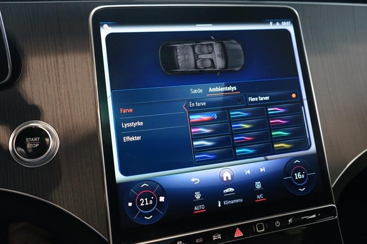 Grøn Mercedes EQE350 SUV fra 2025
