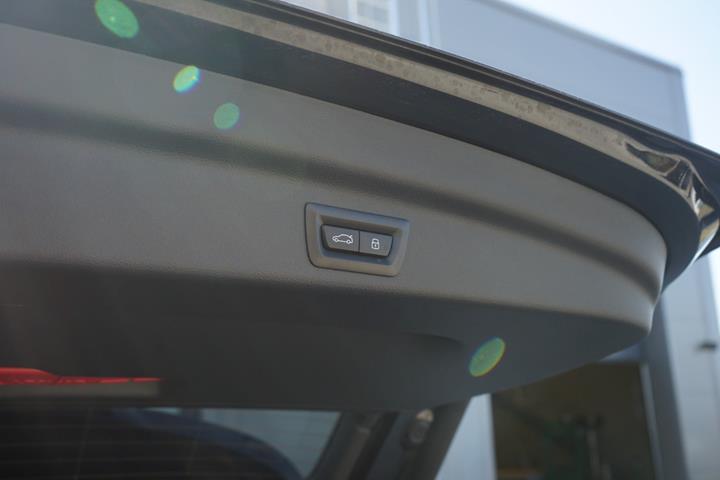 Sort BMW iX1 fra 2023