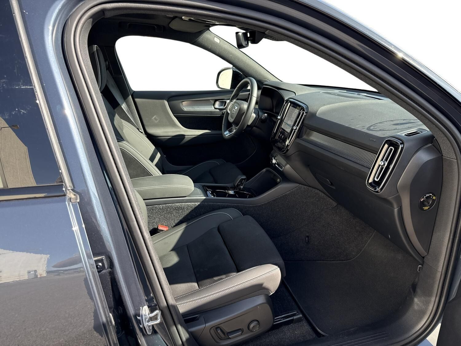 Beige Volvo EX40 fra 2026