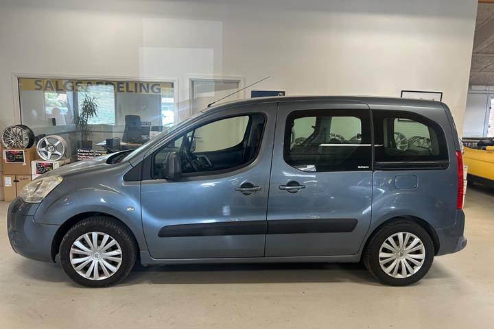 Grå Citroën Berlingo fra 2009