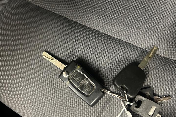 Grå Citroën Berlingo fra 2009