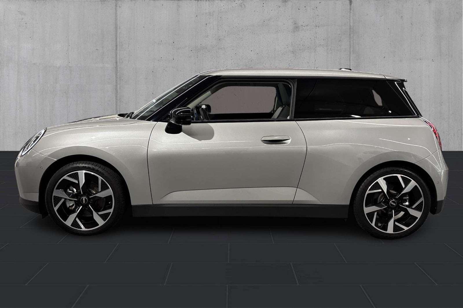 Grå Mini Cooper SE fra 2024
