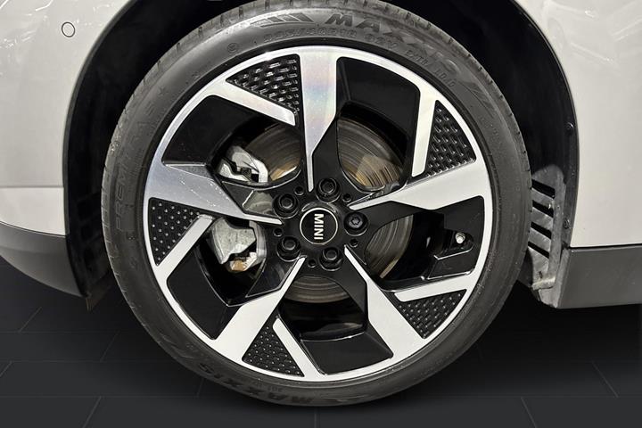 Grå Mini Cooper SE fra 2024