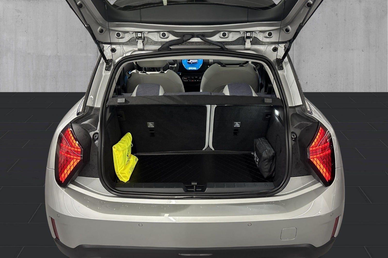 Grå Mini Cooper SE fra 2024