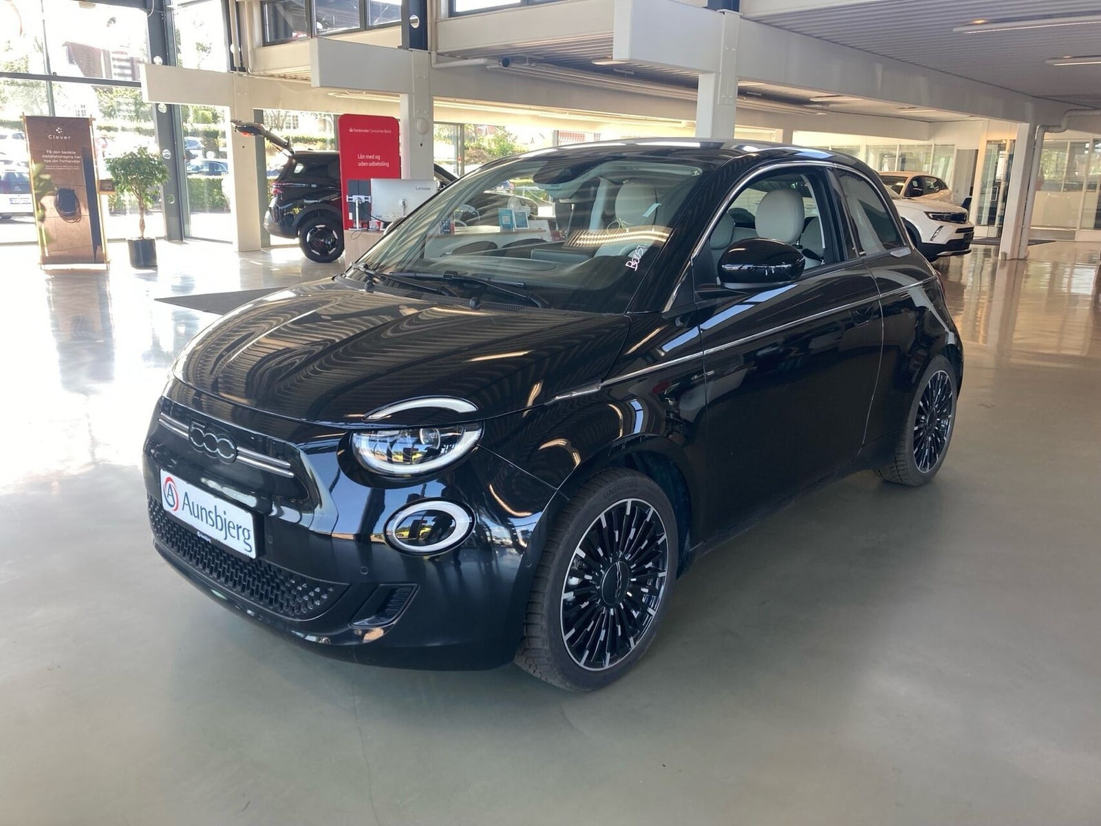 Sort Fiat 500e fra 2024