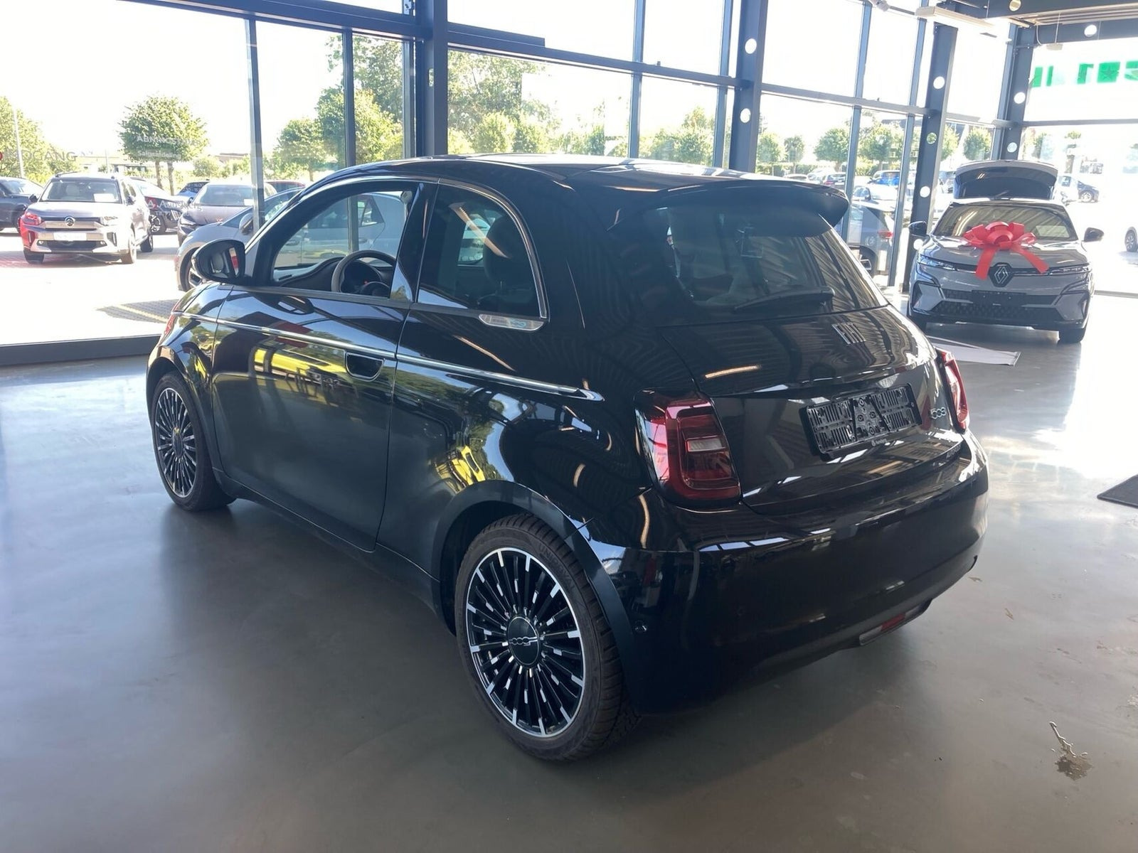 Sort Fiat 500e fra 2024