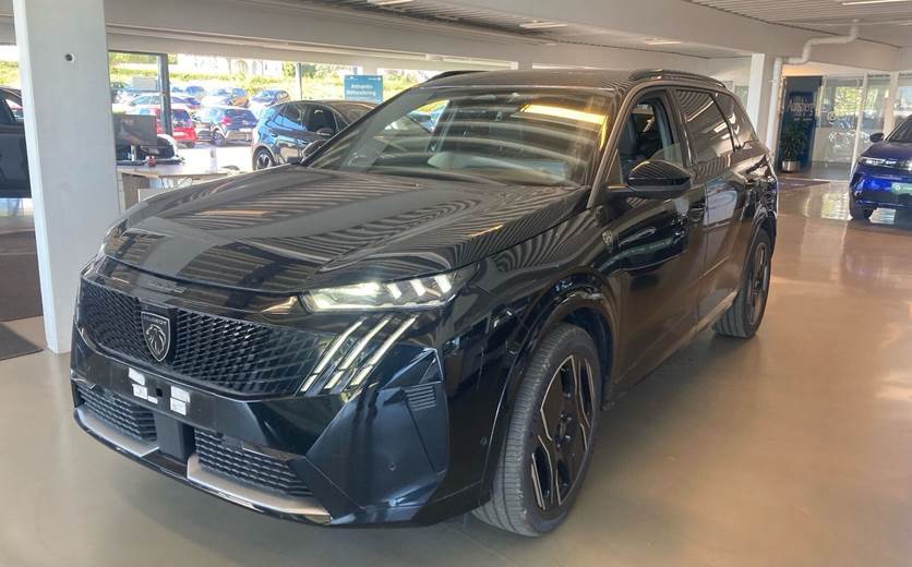 Peugeot e-5008 77 GT 7prs