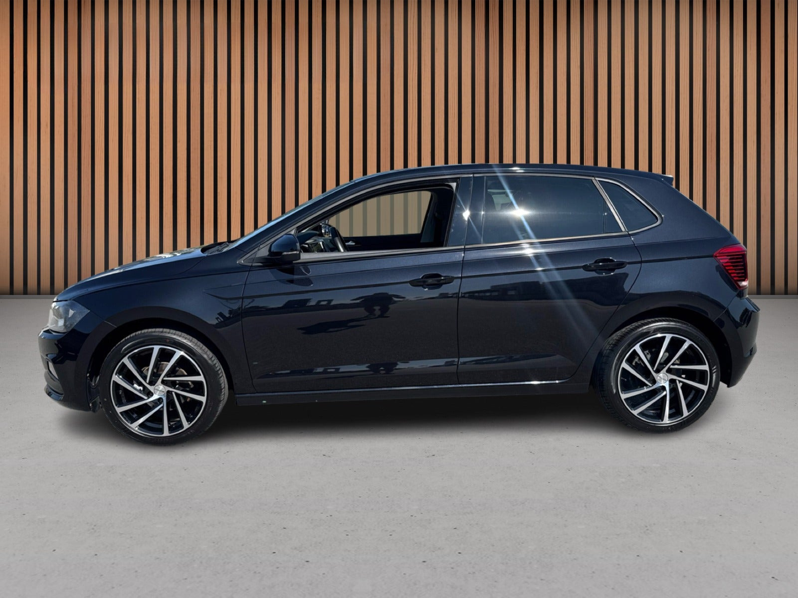 Sort VW Polo fra 2019