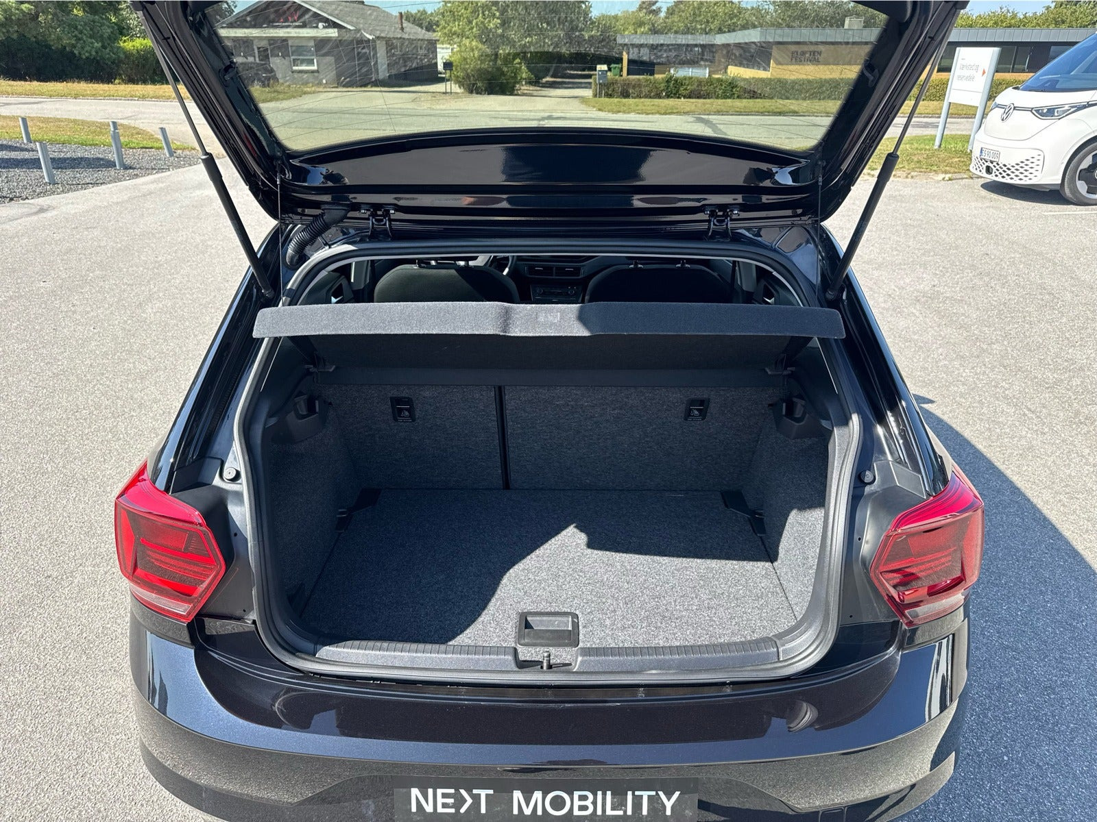 Sort VW Polo fra 2019