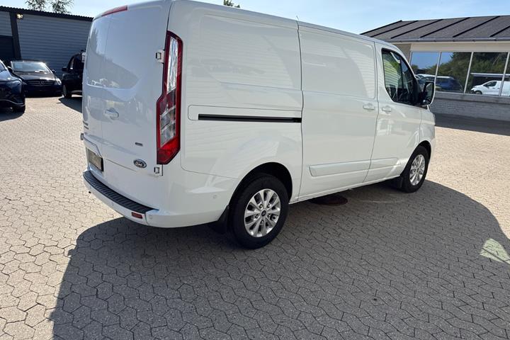 Hvid Ford Transit Custom 340 L1 fra 2020 set udefra