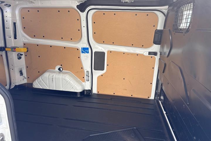 Hvid Ford Transit Custom 340 L1 fra 2020