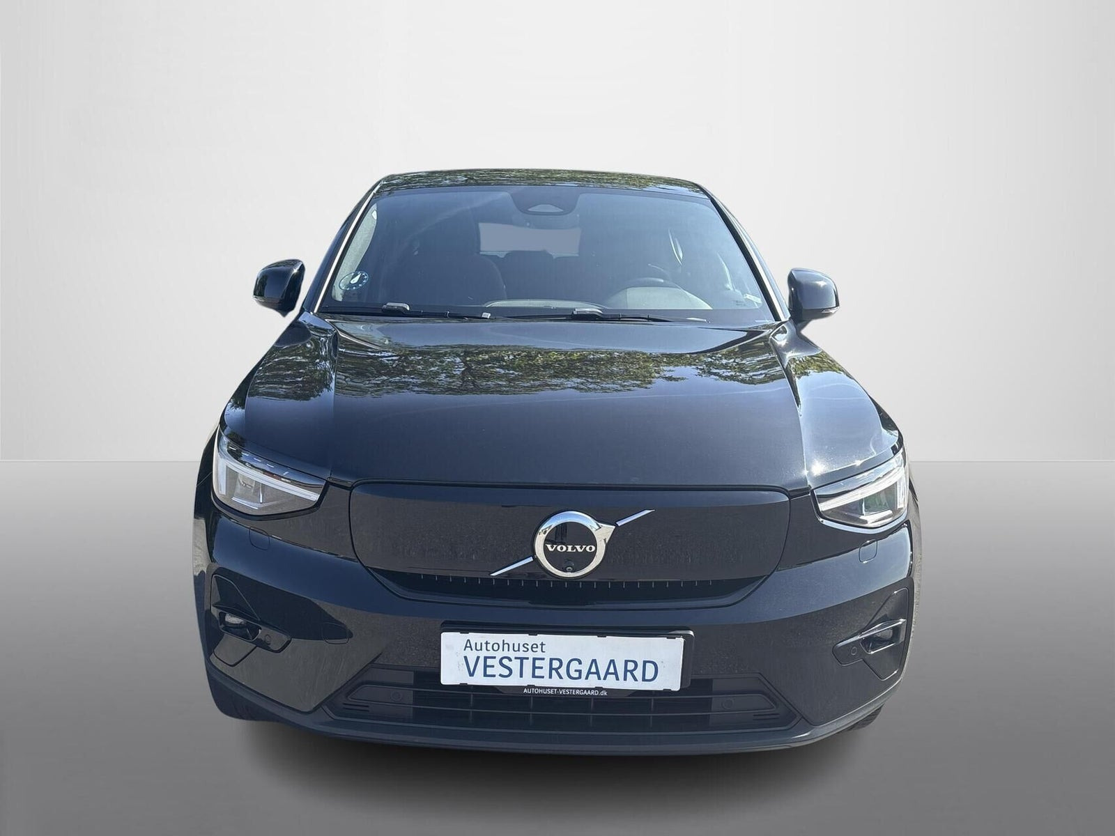 Sort Volvo C40 fra 2024