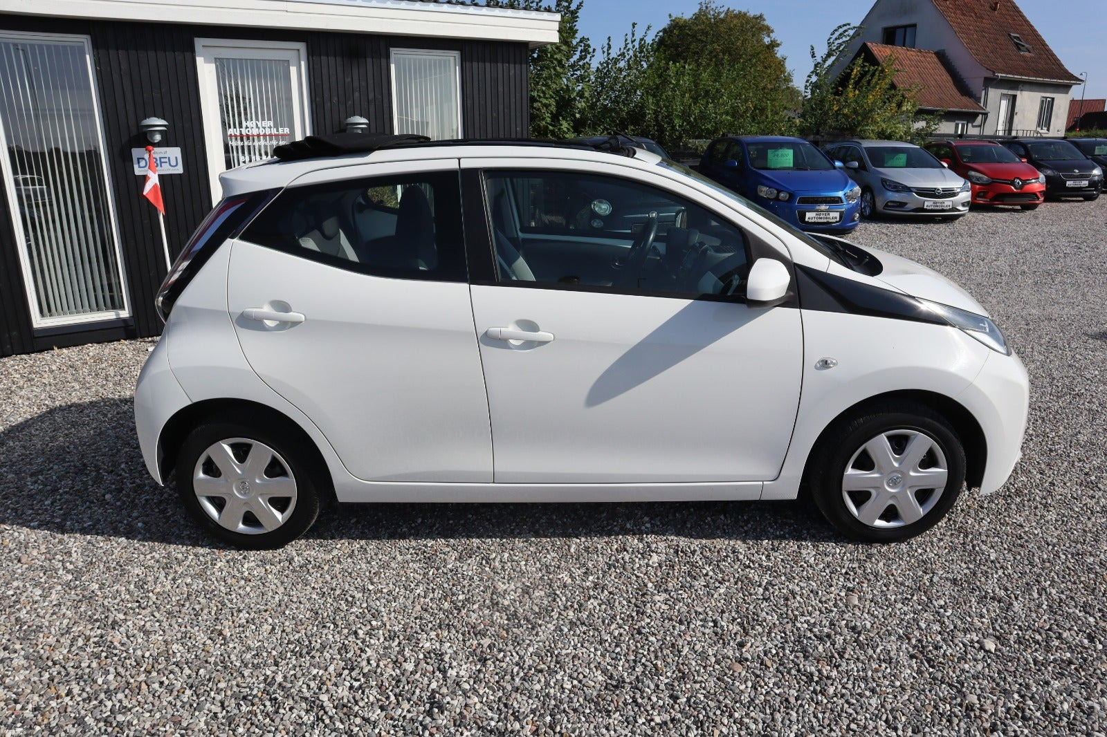 Hvid Toyota Aygo fra 2015