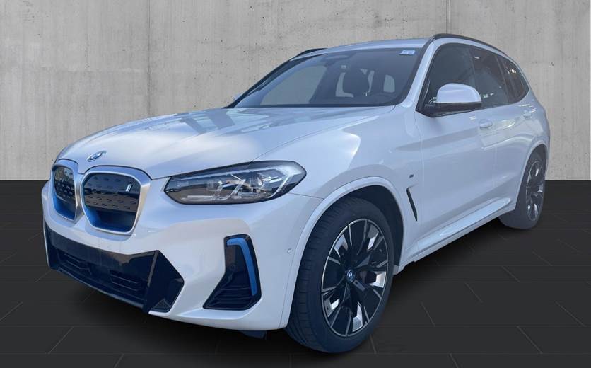 BMW iX3 Charged M-Sport